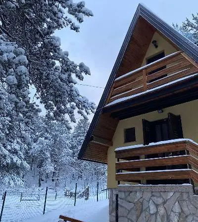 Rujiste Vikendica Weekend House * موستار