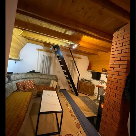 Rujiste Vikendica Weekend House *