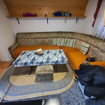 بيت للعطل Rujiste Vikendica Weekend House