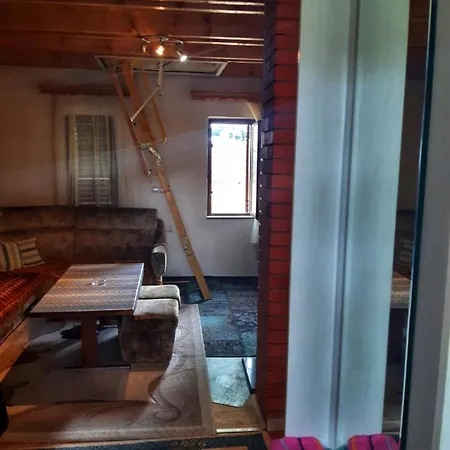 Rujiste Vikendica Weekend House موستار