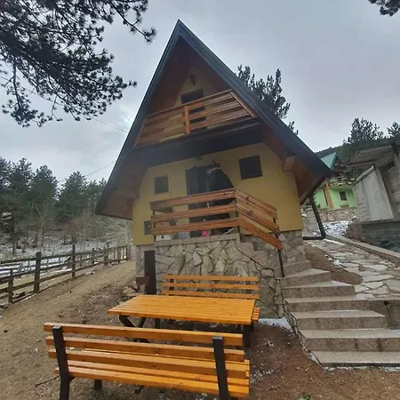 Rujiste Vikendica Weekend House * موستار