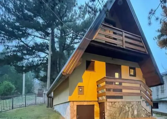 Rujiste Vikendica Weekend House Сasa de vacaciones