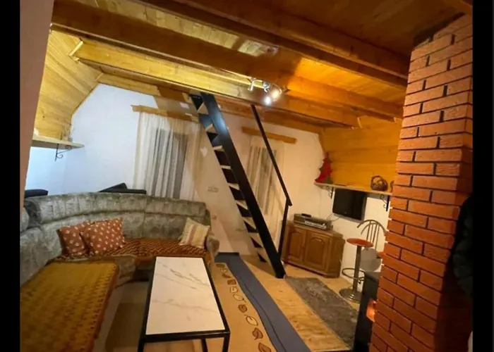 Rujiste Vikendica Weekend House *