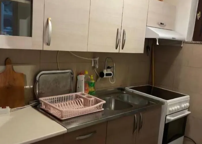 Rujiste Vikendica Weekend House *